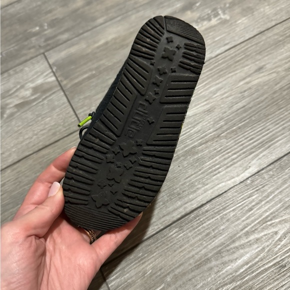 Hey Dudes! Kids/Toddler Size 10 - Picture 2 of 4
